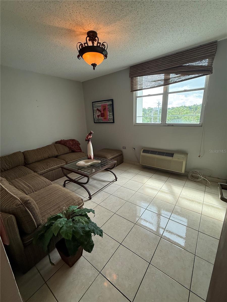155 Carrazo #8d Property Photo 10