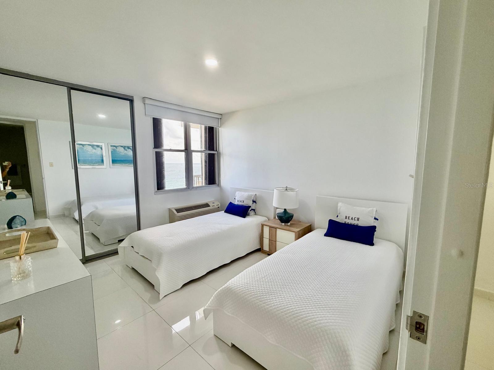 4745 Isla Verde Ave #17f Property Photo 12