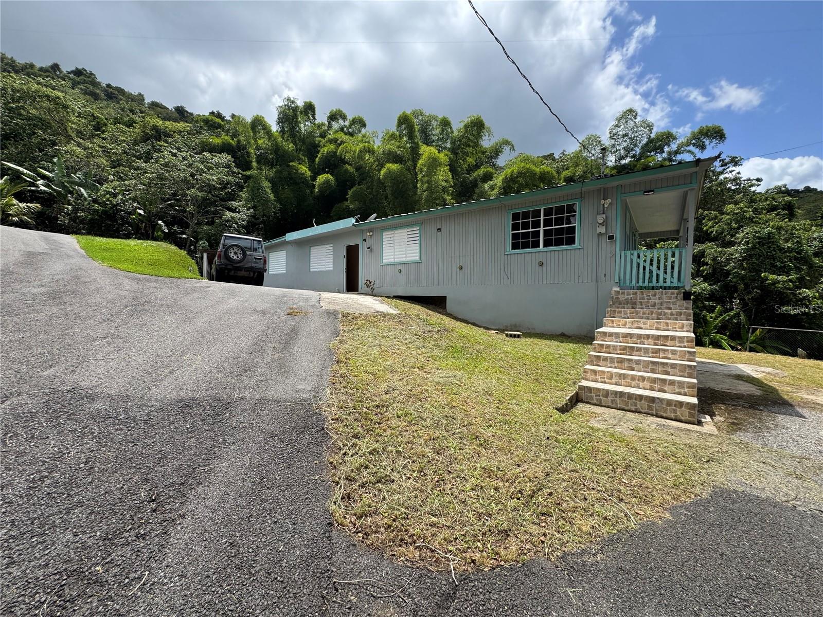 131 Guilarte Property Photo 8