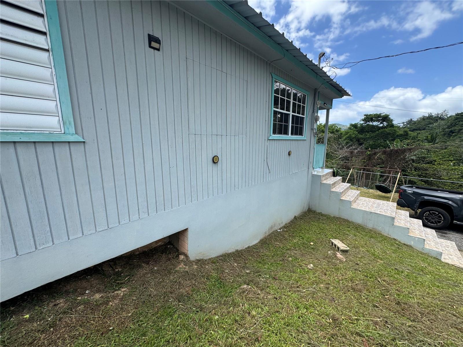 131 Guilarte Property Photo 24