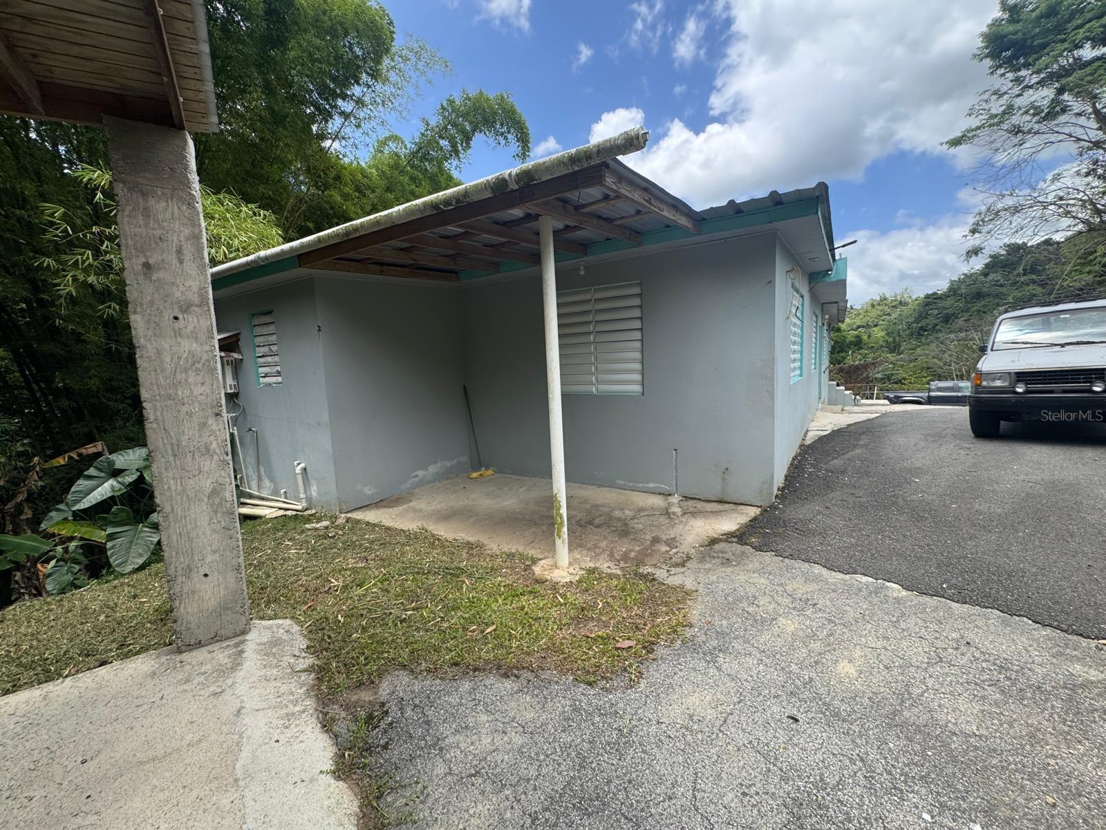 131 Guilarte Property Photo 29