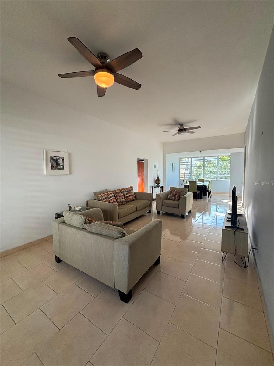520 Riera St #2 Property Photo 4