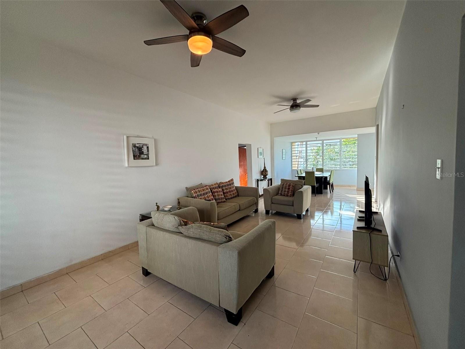 520 Riera St #2 Property Photo 7
