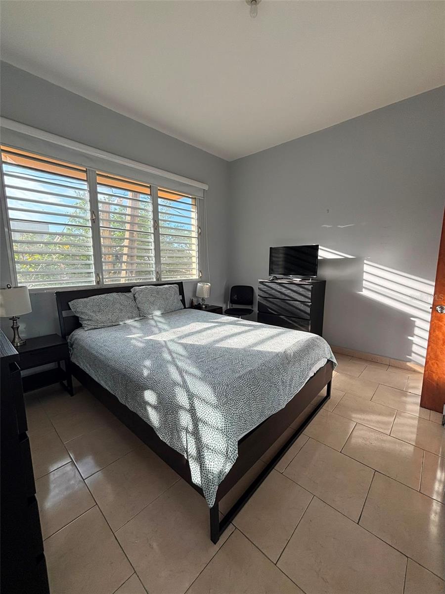 520 Riera St #2 Property Photo 16