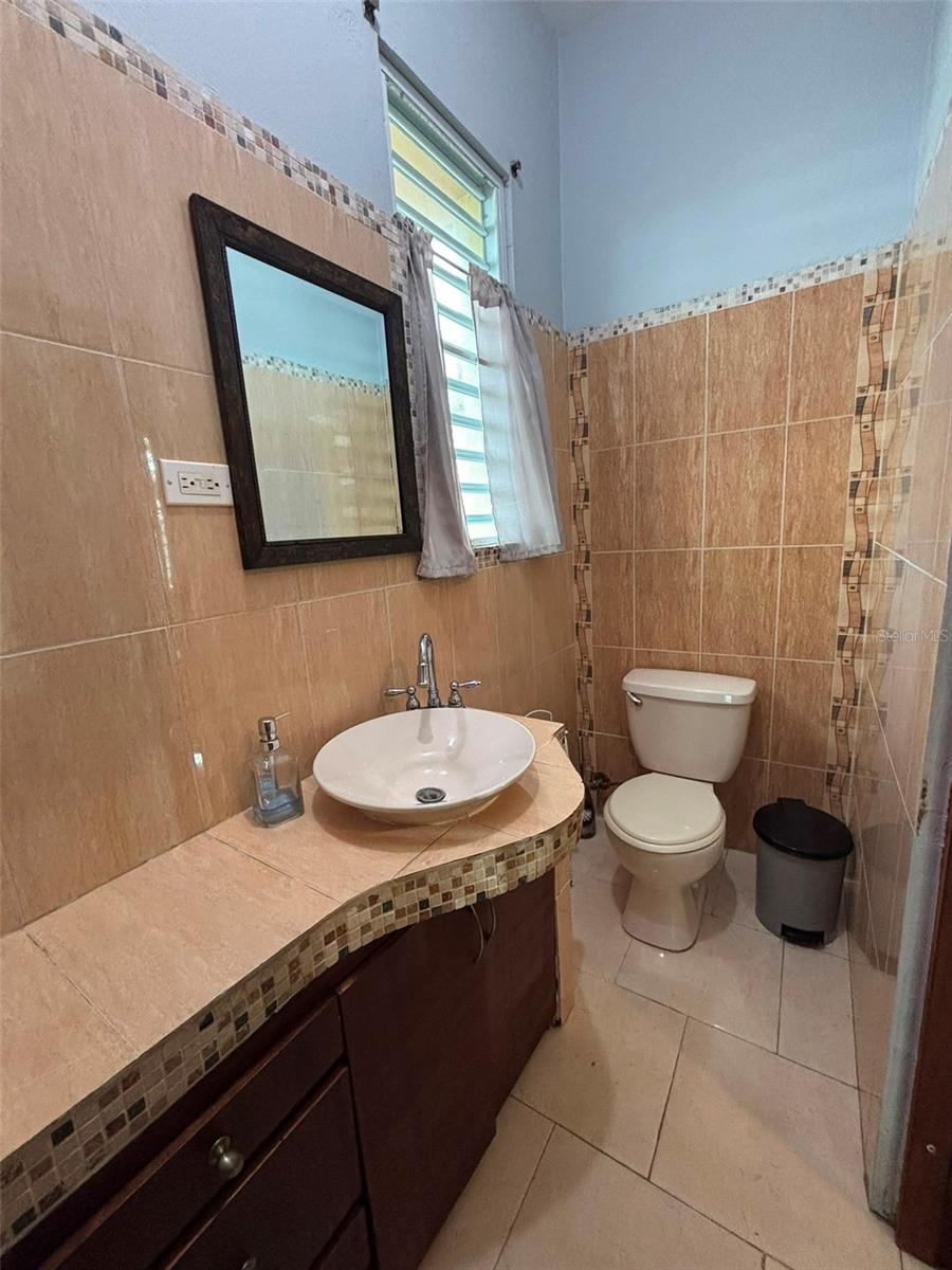 520 Riera St #2 Property Photo 23