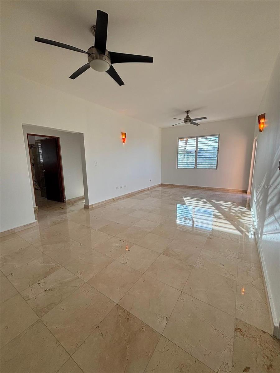 520 Riera #3 Property Photo 6