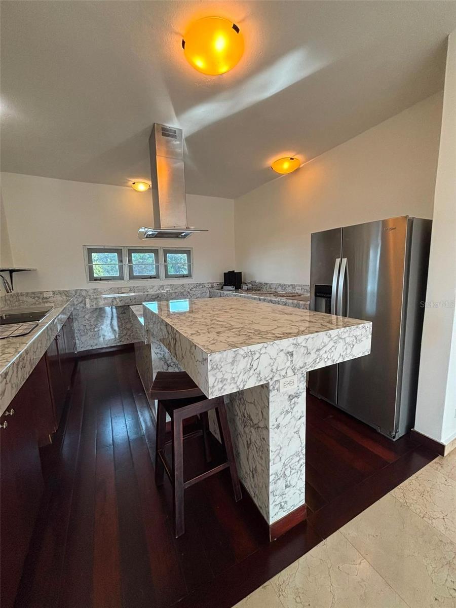 520 Riera #3 Property Photo 8