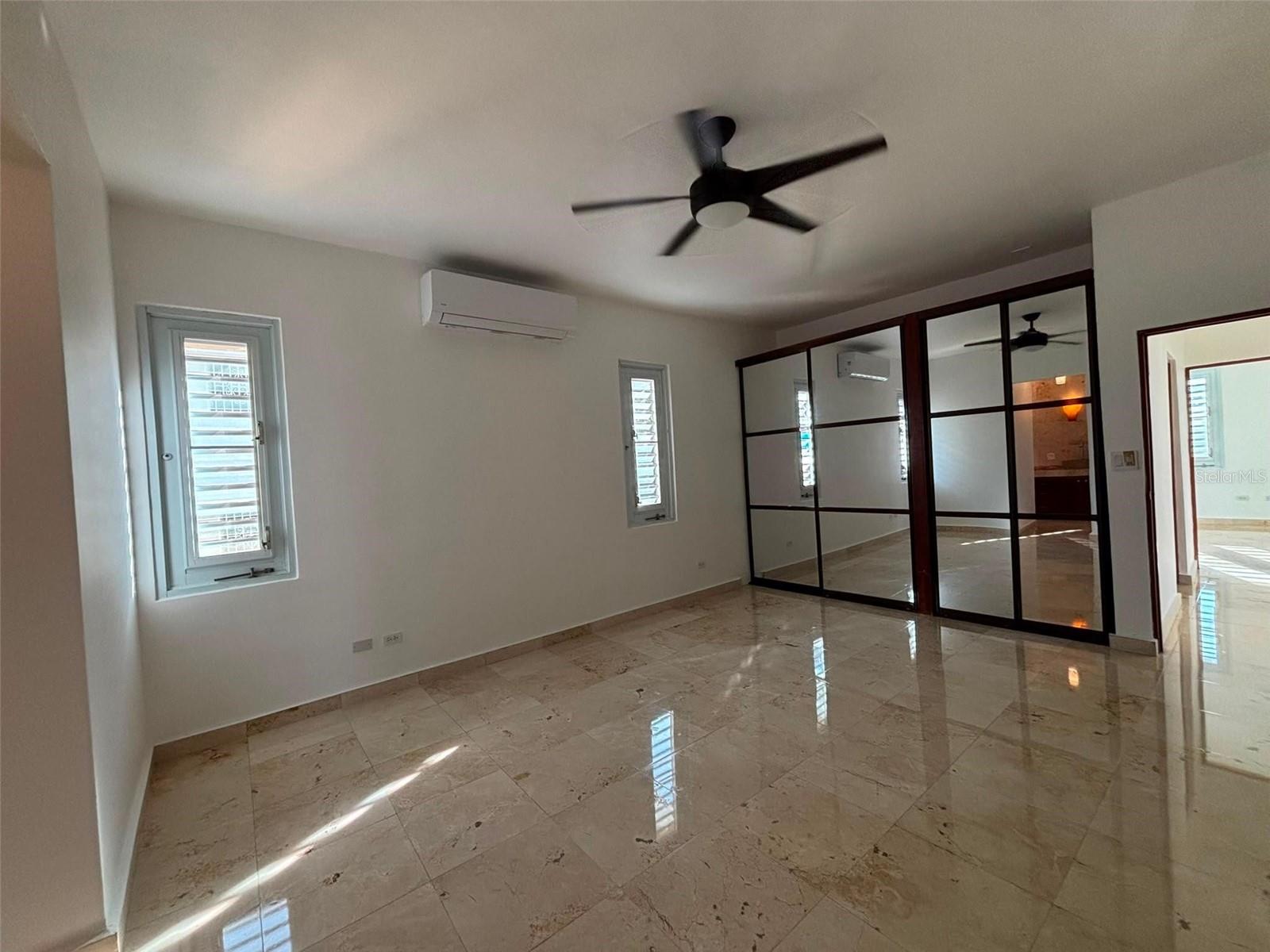 520 Riera #3 Property Photo 17