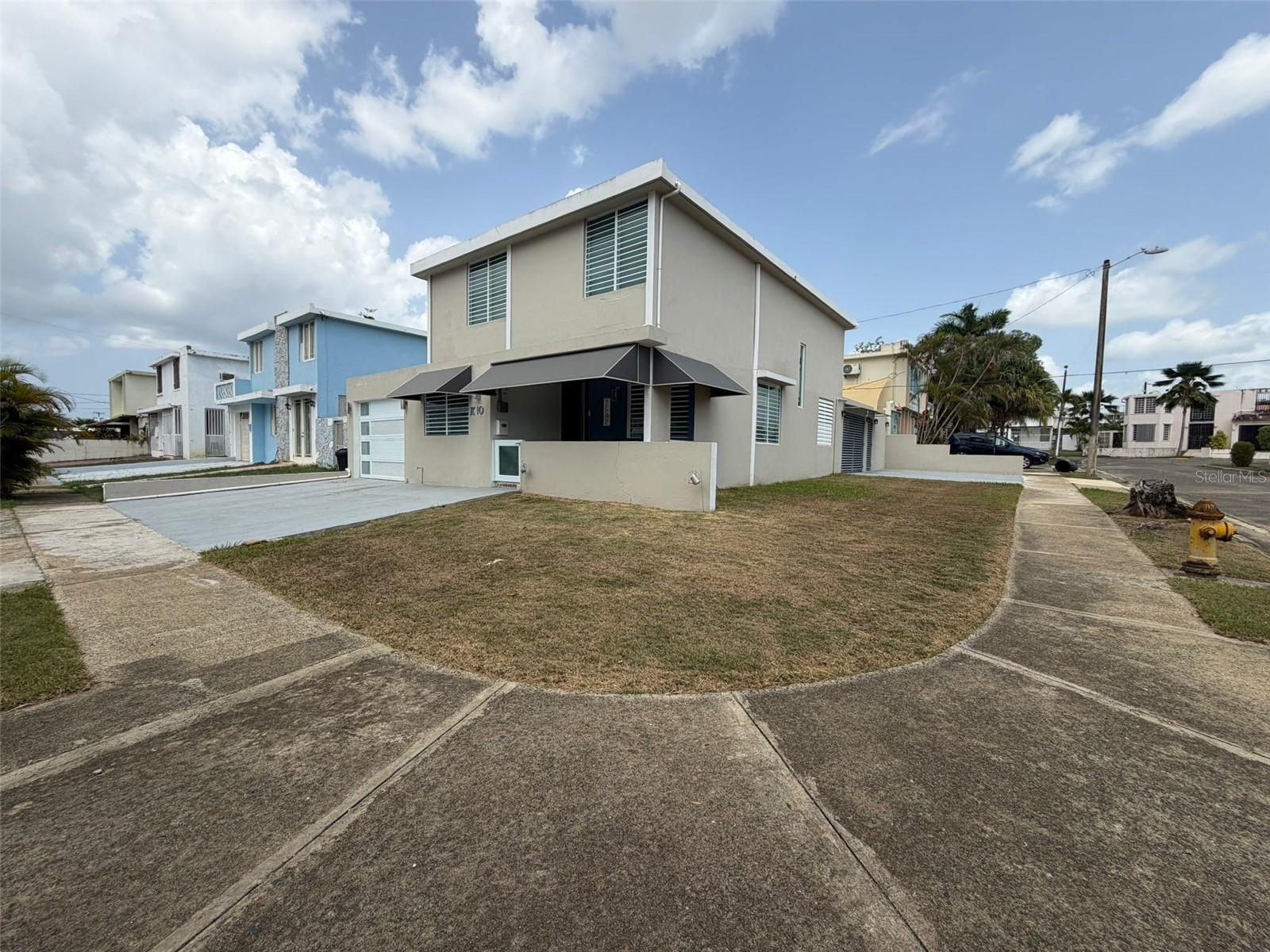 10 Urb. Bonneville Gardens K-10, Calle 10 Property Photo 2