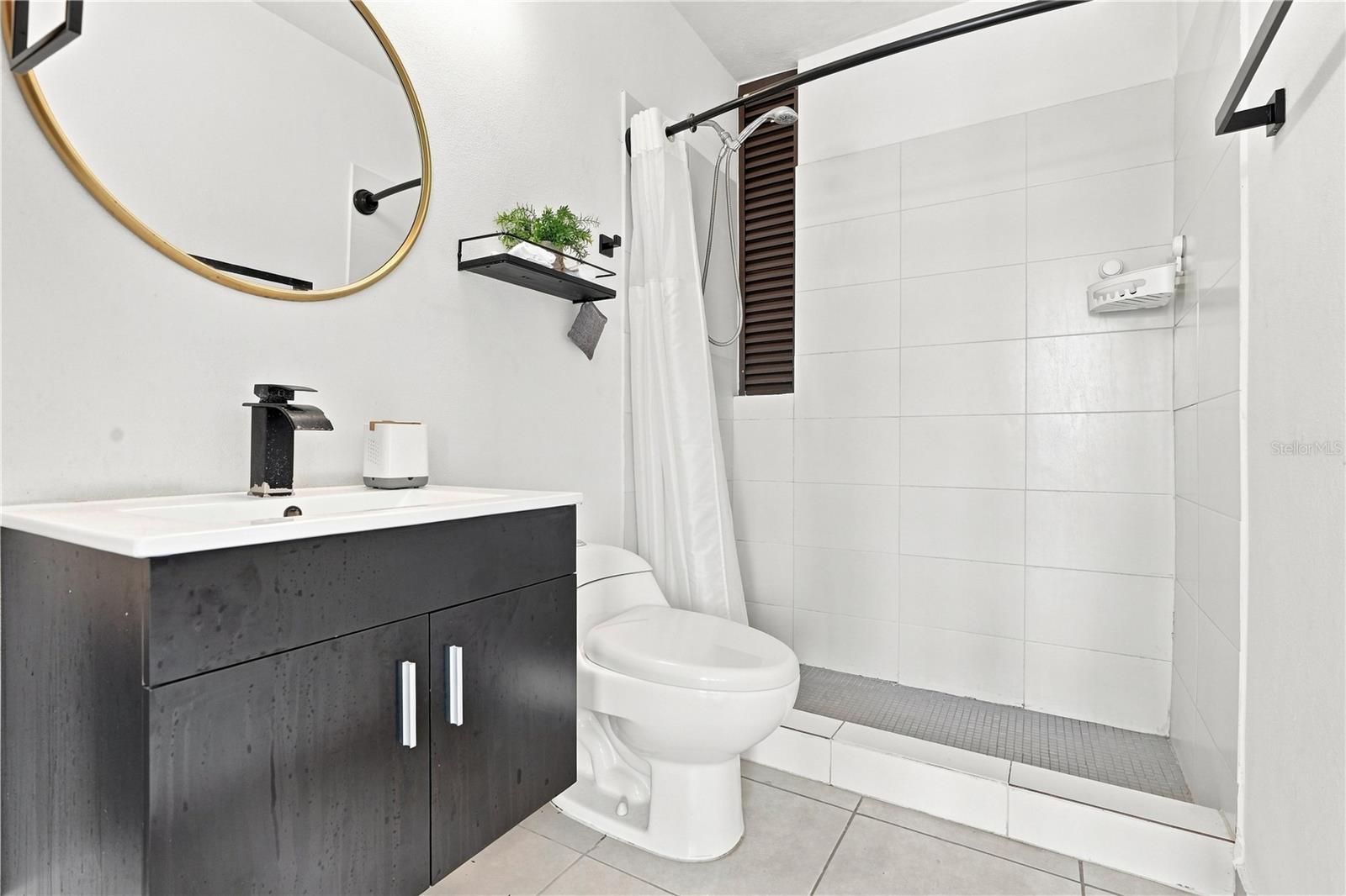 C-205 Marbella Property Photo 9