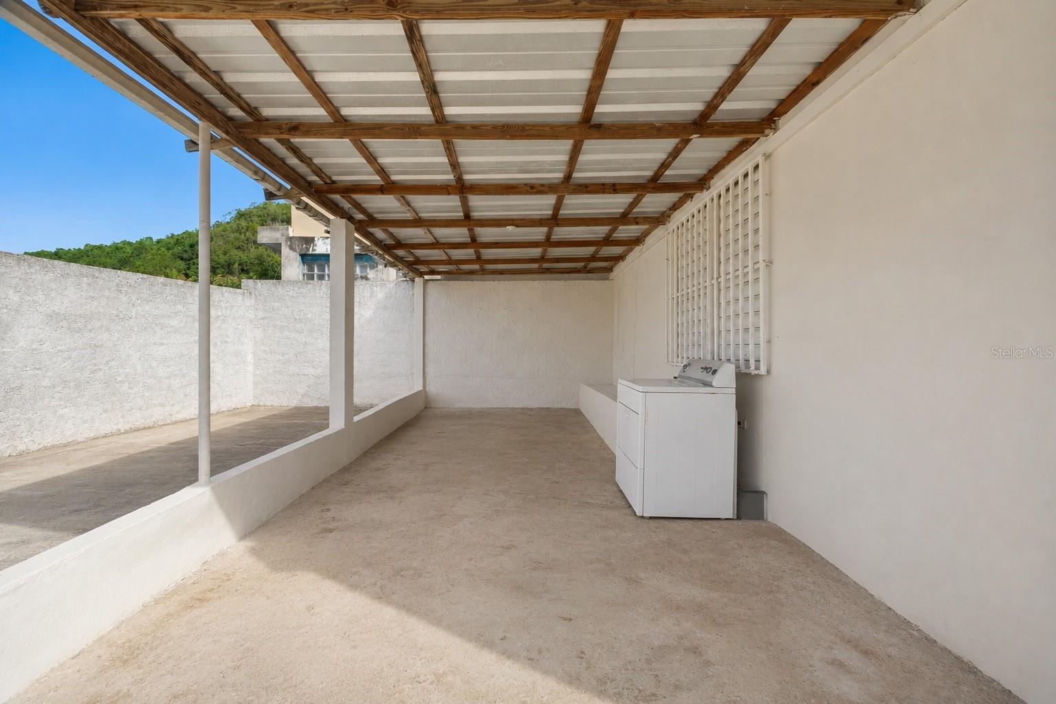 6 No C49 Valles De Manati Property Photo 11
