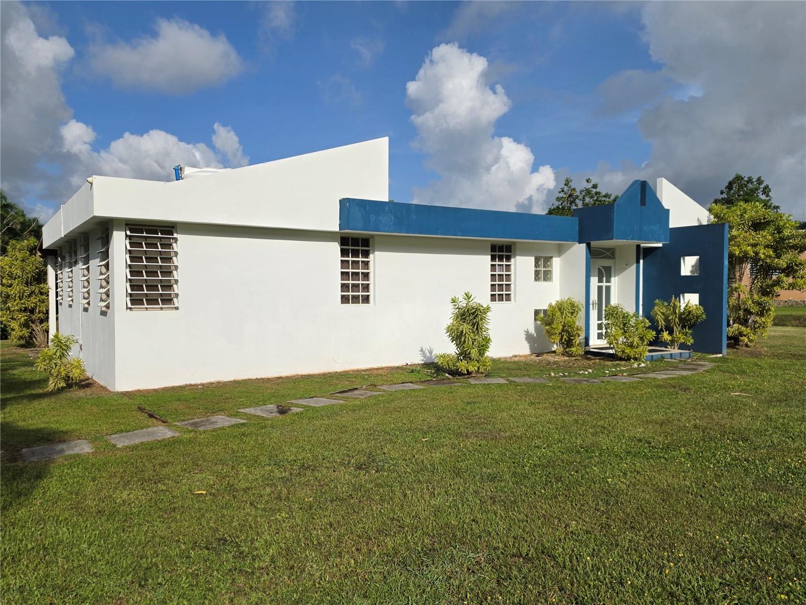 26 Rey Fernando Property Photo 2