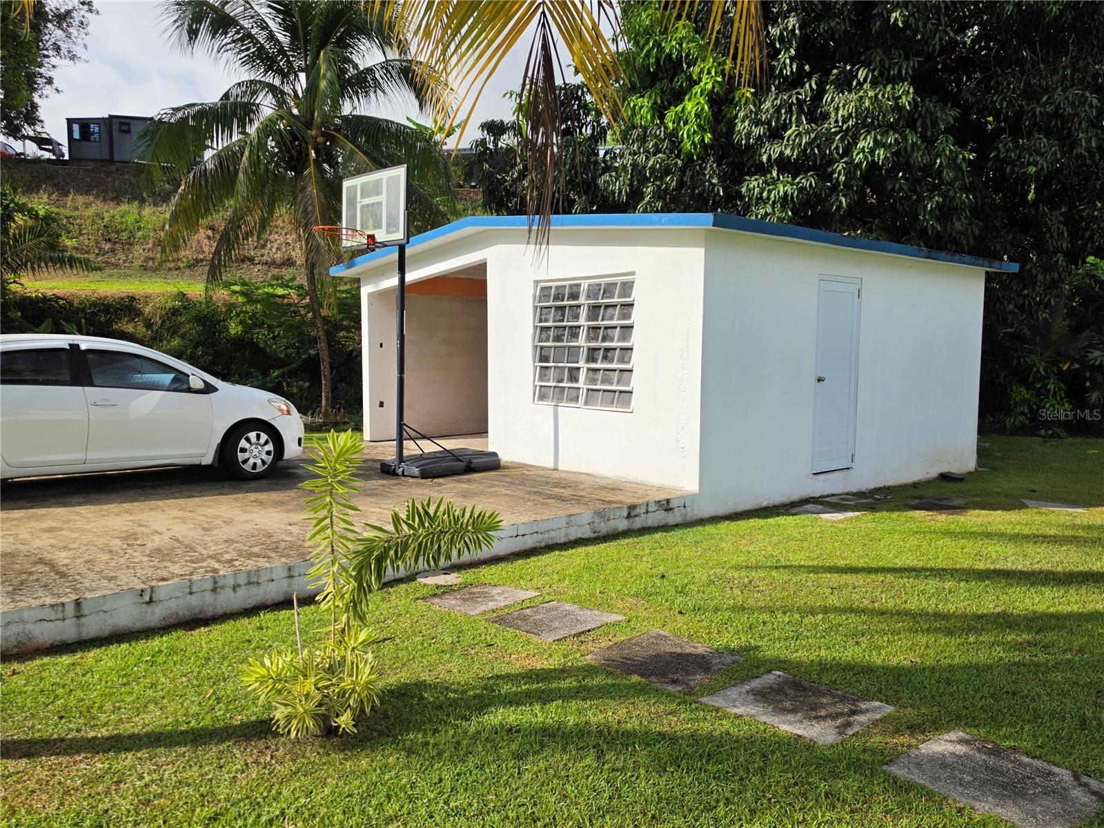 26 Rey Fernando Property Photo 3