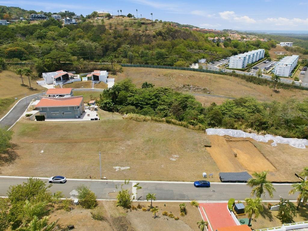 Urb. Las Vistas Rio Mar Solar 10 Property Photo 2