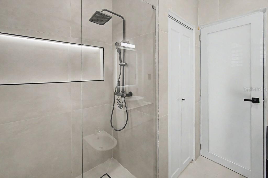3 Parkside Property Photo 16