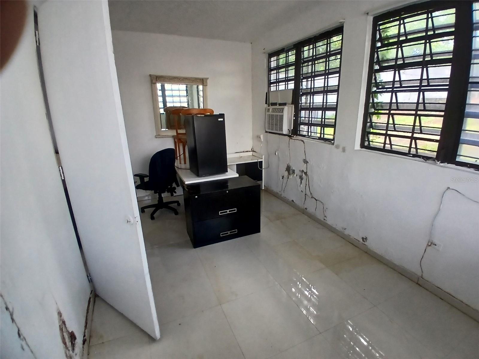 2 Esteban Quintana St Property Photo 7
