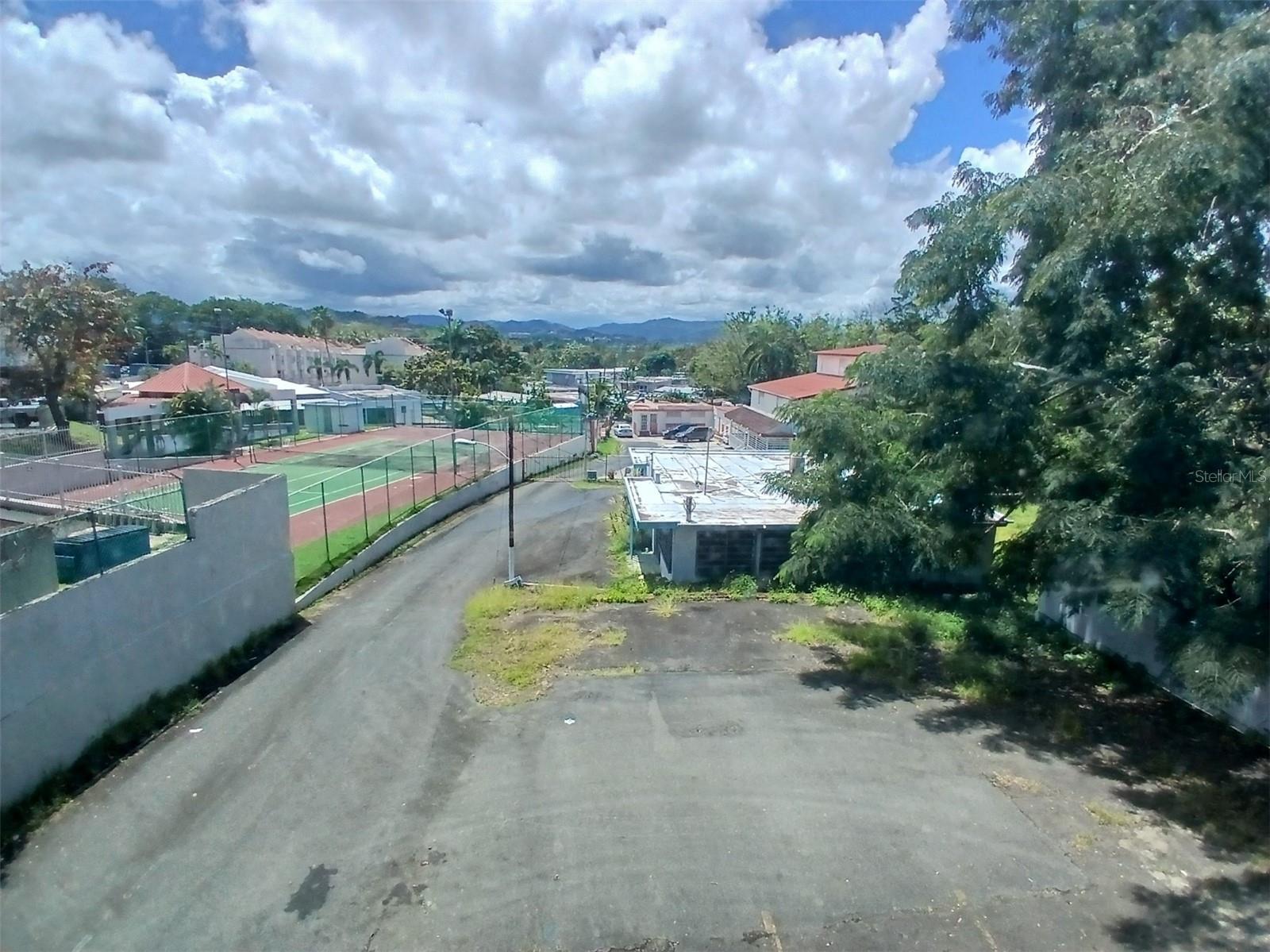 2 Esteban Quintana St Property Photo 19
