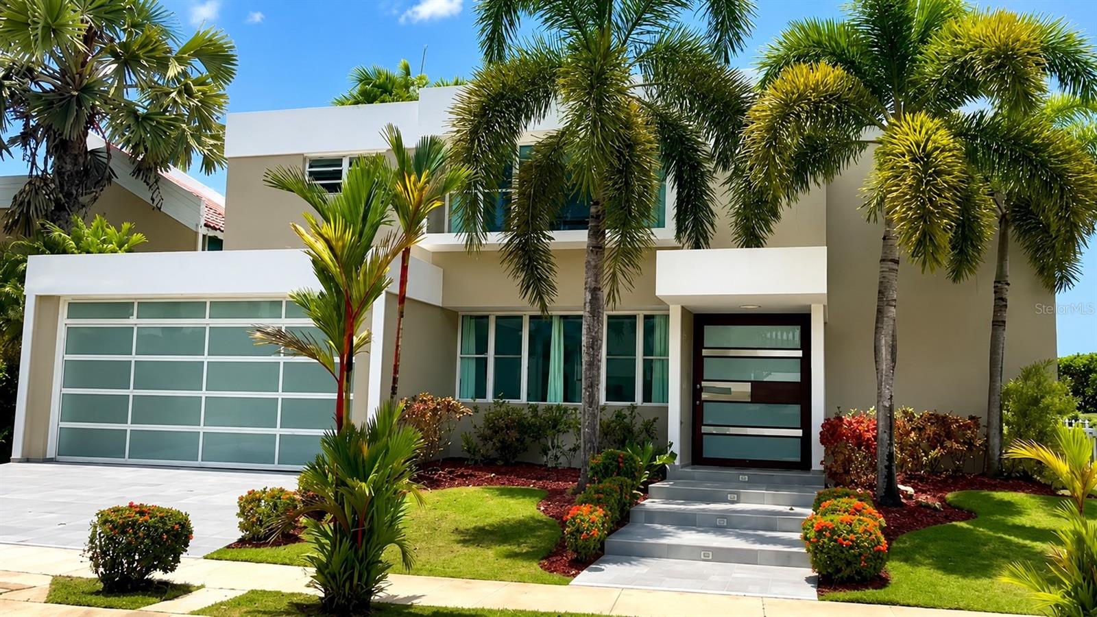 J51 CALLE CARMO Property Photo 1