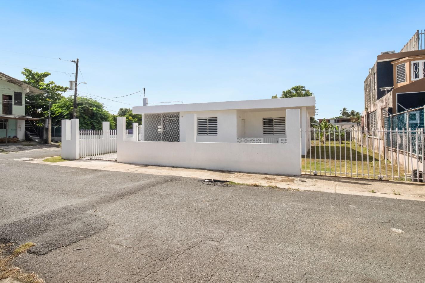 3 Urb. Toaville #10 Property Photo 2