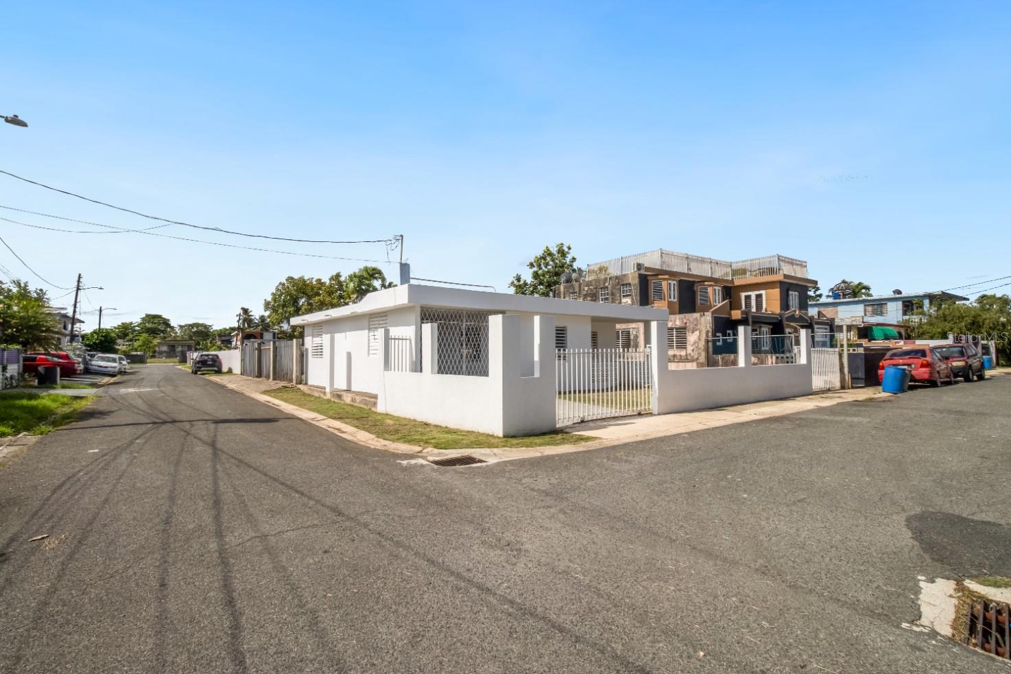 3 Urb. Toaville #10 Property Photo 3