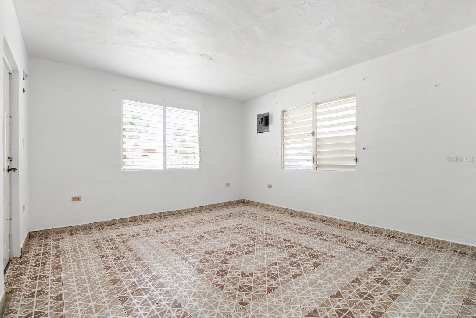 3 Urb. Toaville #10 Property Photo 8