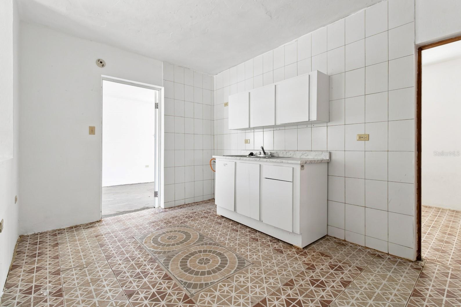 3 Urb. Toaville #10 Property Photo 11