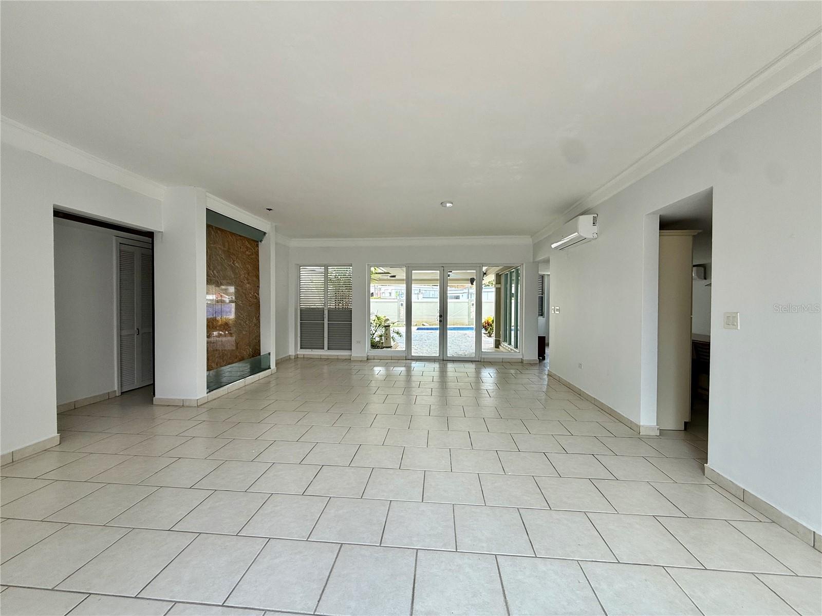 834 Calle 3 #b13 Property Photo 9