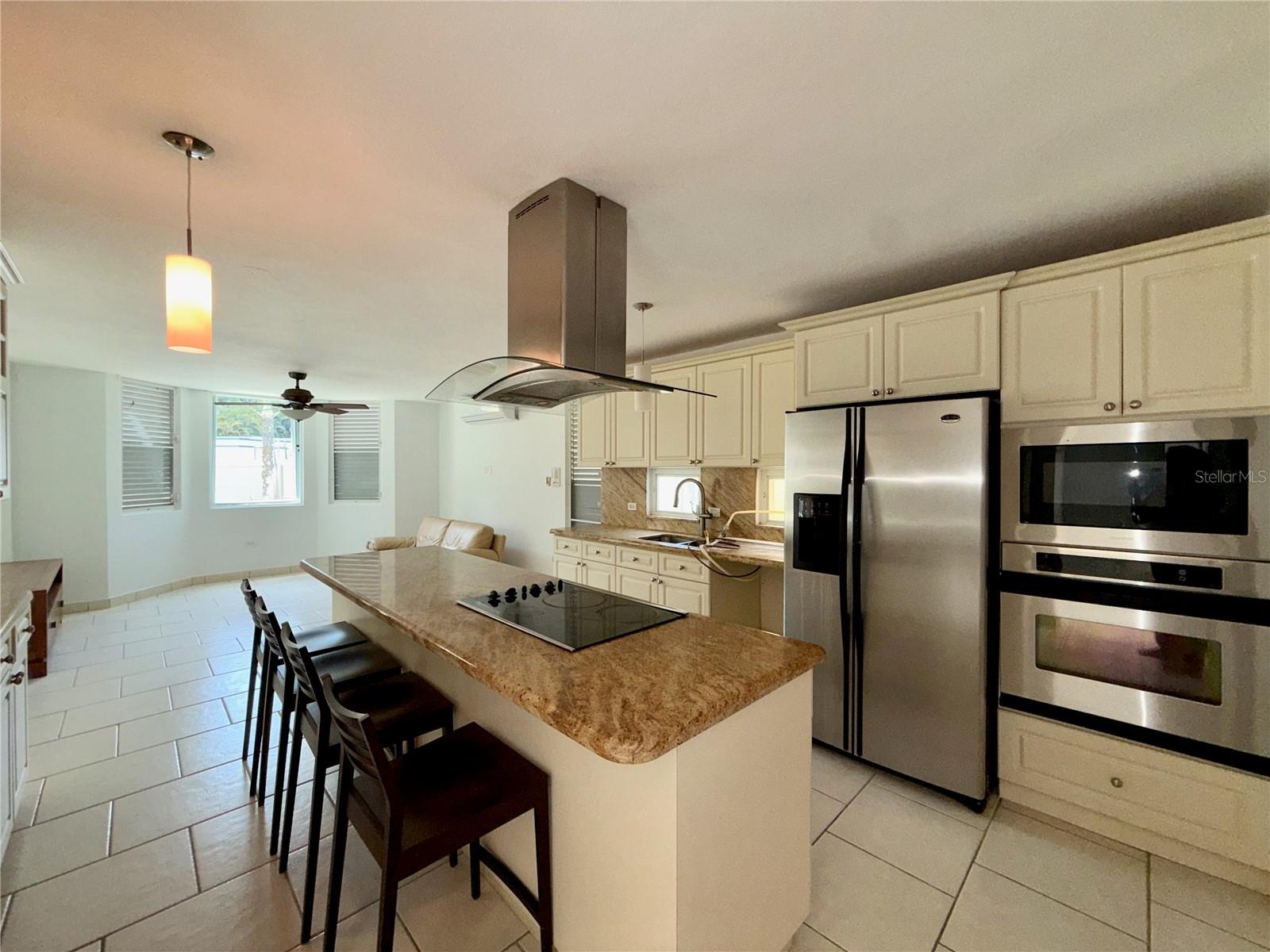 834 Calle 3 #b13 Property Photo 10