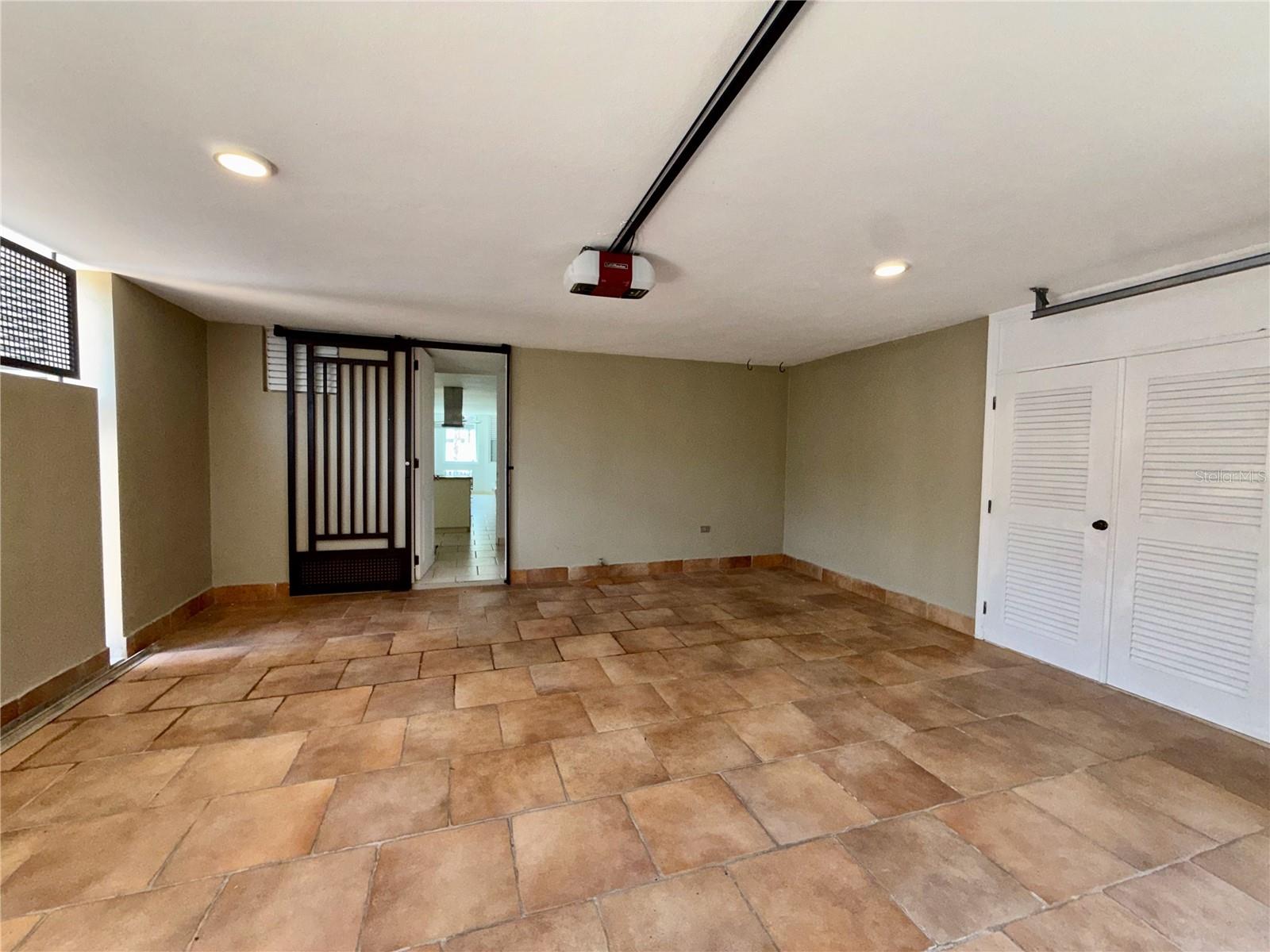 834 Calle 3 #b13 Property Photo 15