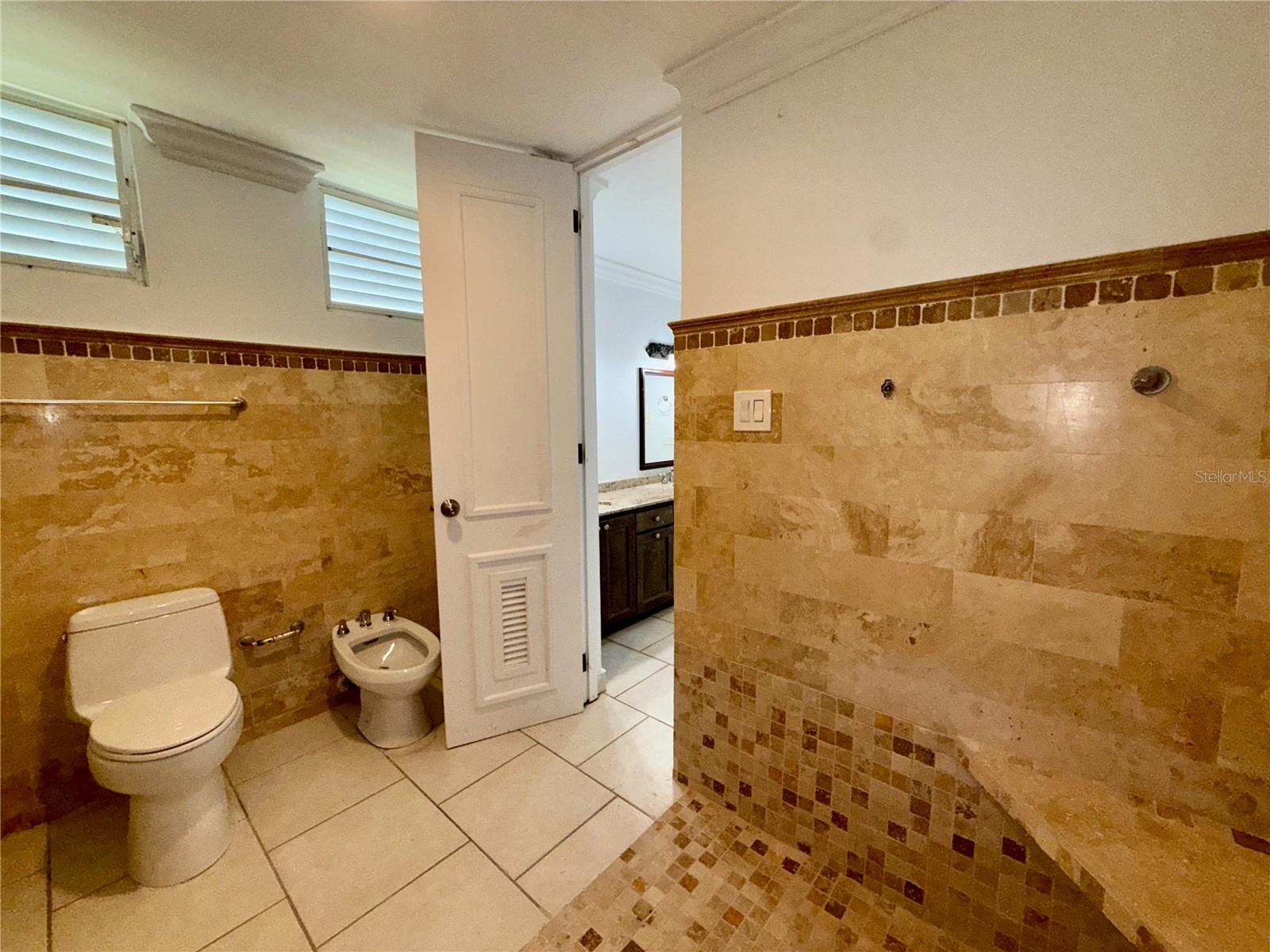 834 Calle 3 #b13 Property Photo 17