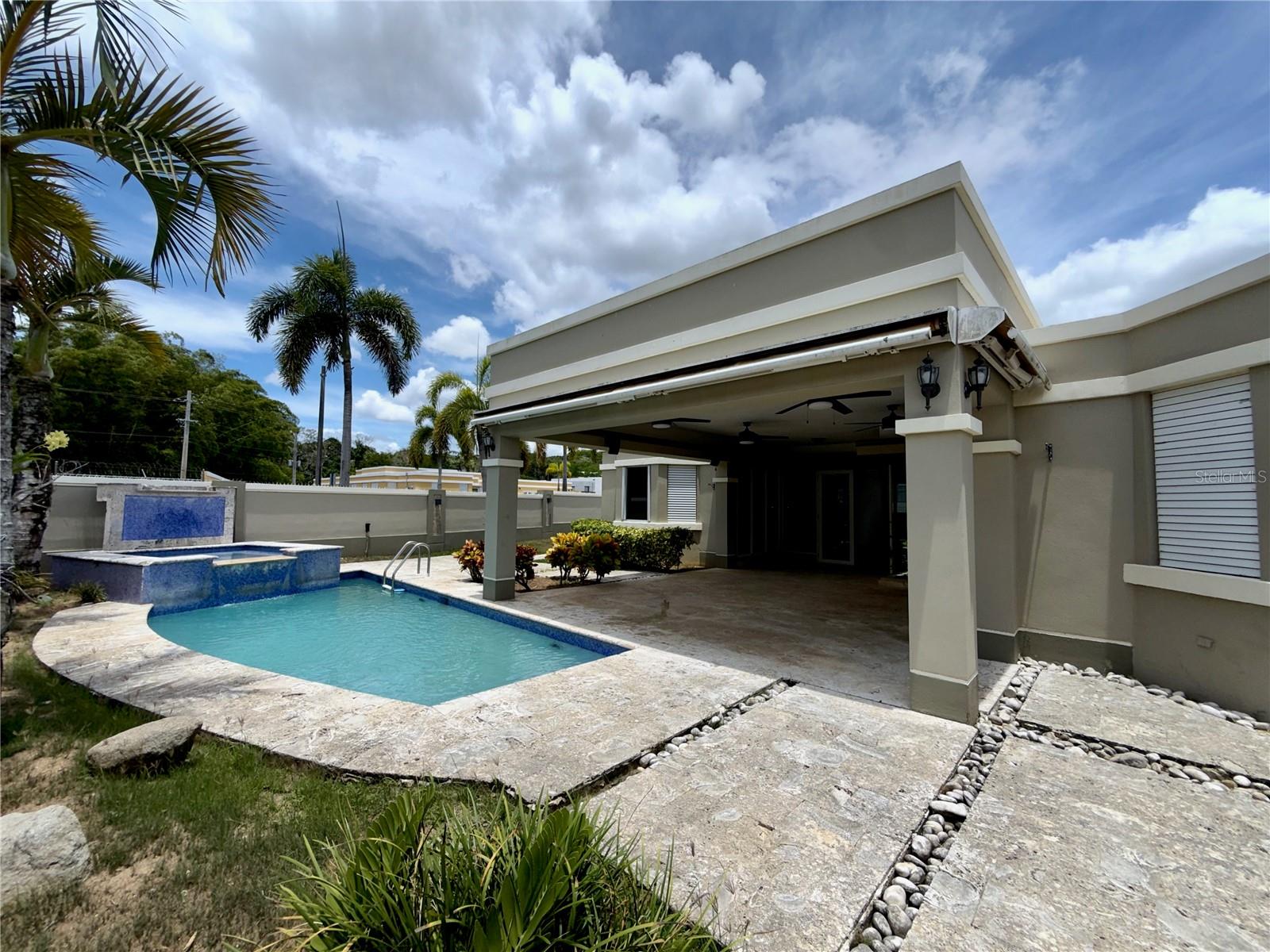 834 Calle 3 #b13 Property Photo 27