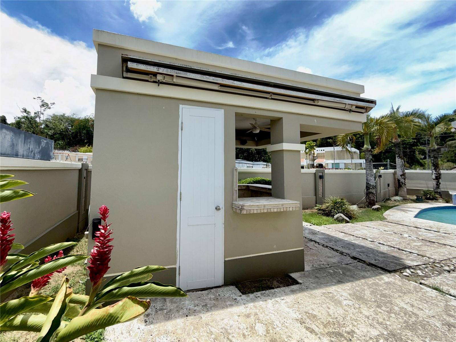 834 Calle 3 #b13 Property Photo 32