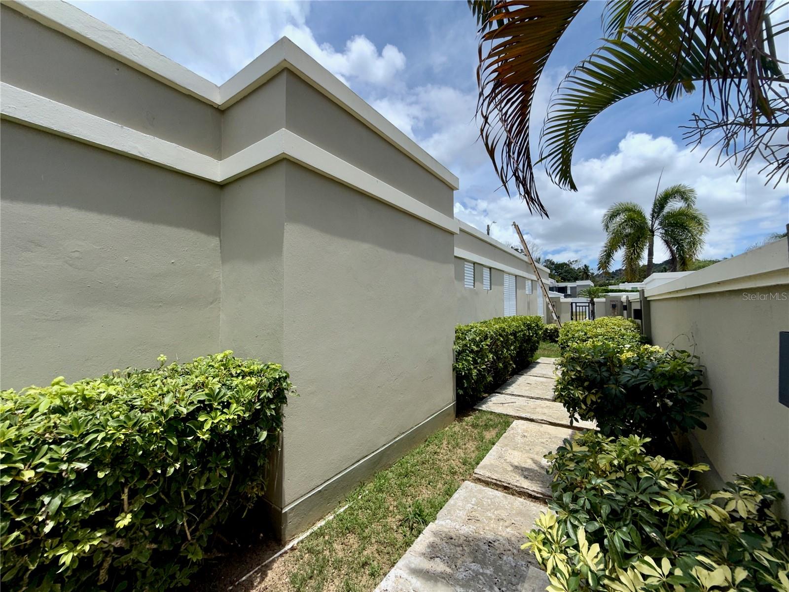 834 Calle 3 #b13 Property Photo 35