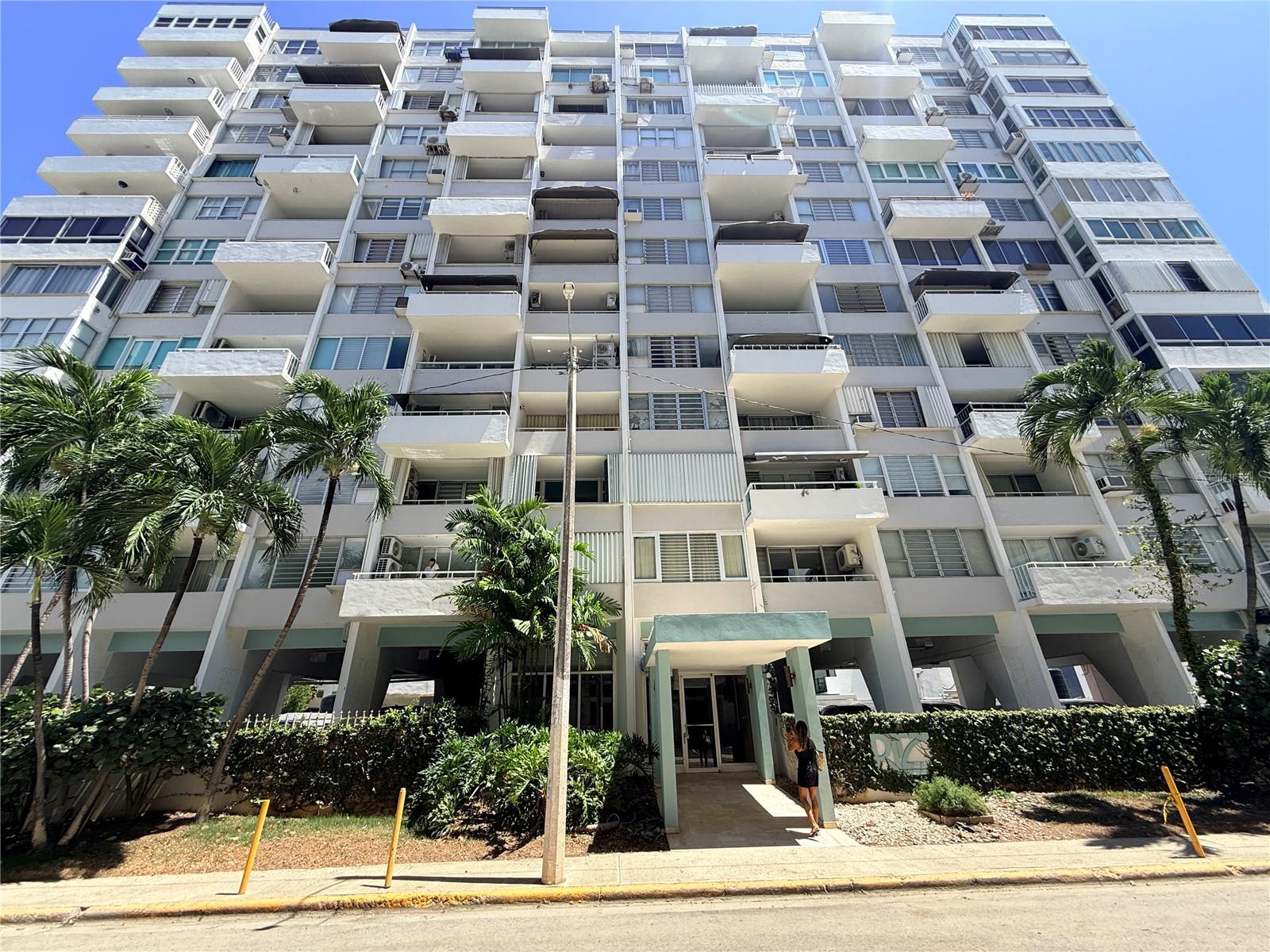 14 Calle Marseilles #204 Property Photo 1