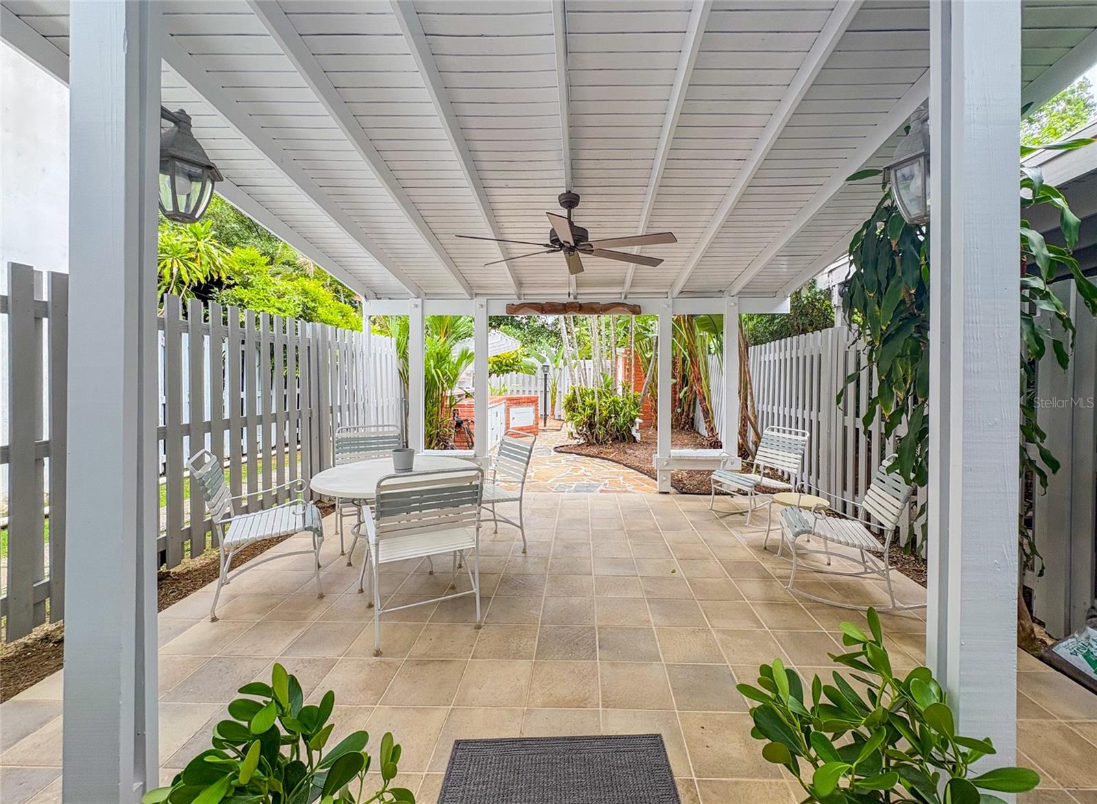 595 Cll Maximo Gomez #g115 Property Photo 20