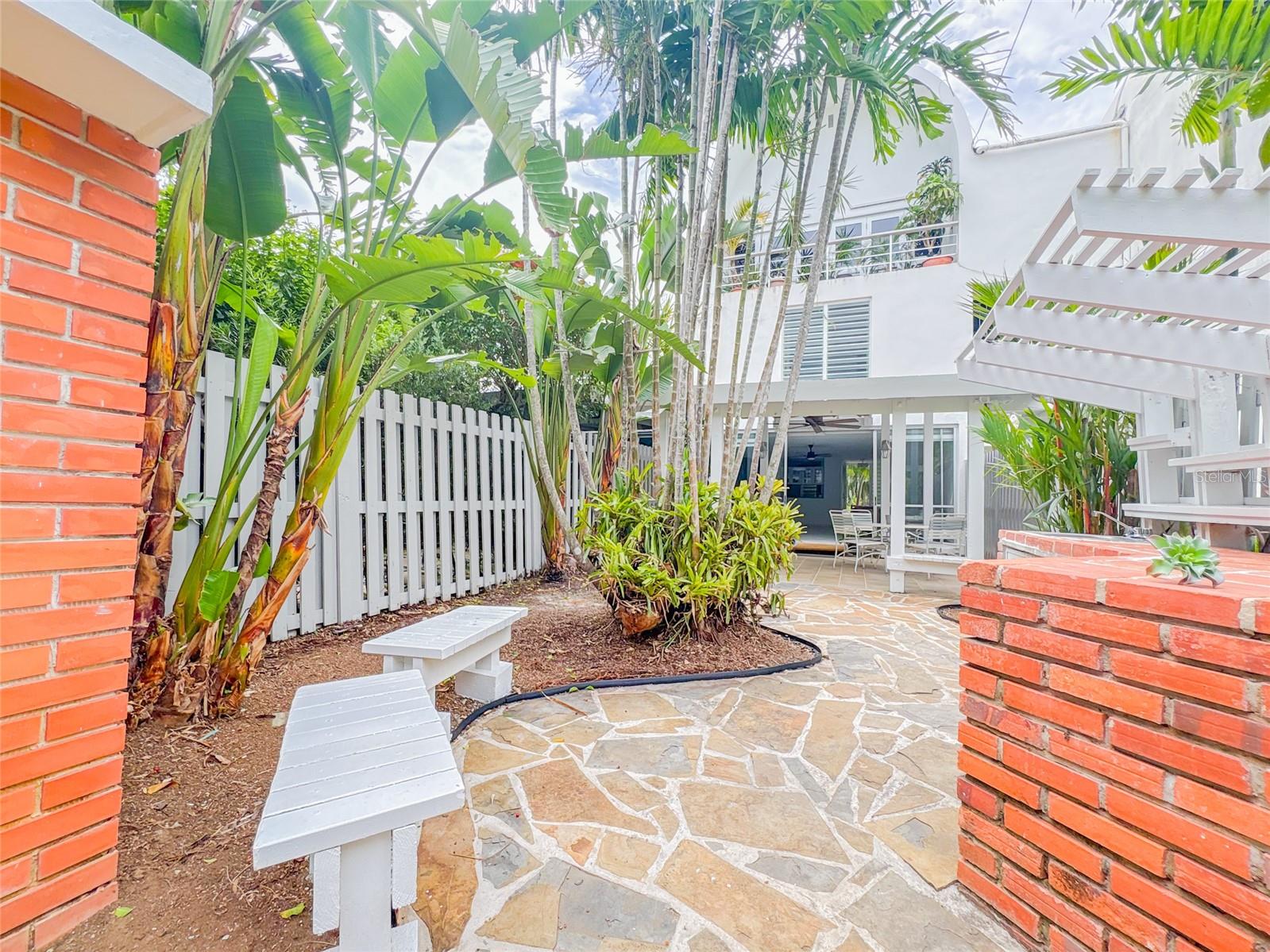 595 Cll Maximo Gomez #g115 Property Photo 21