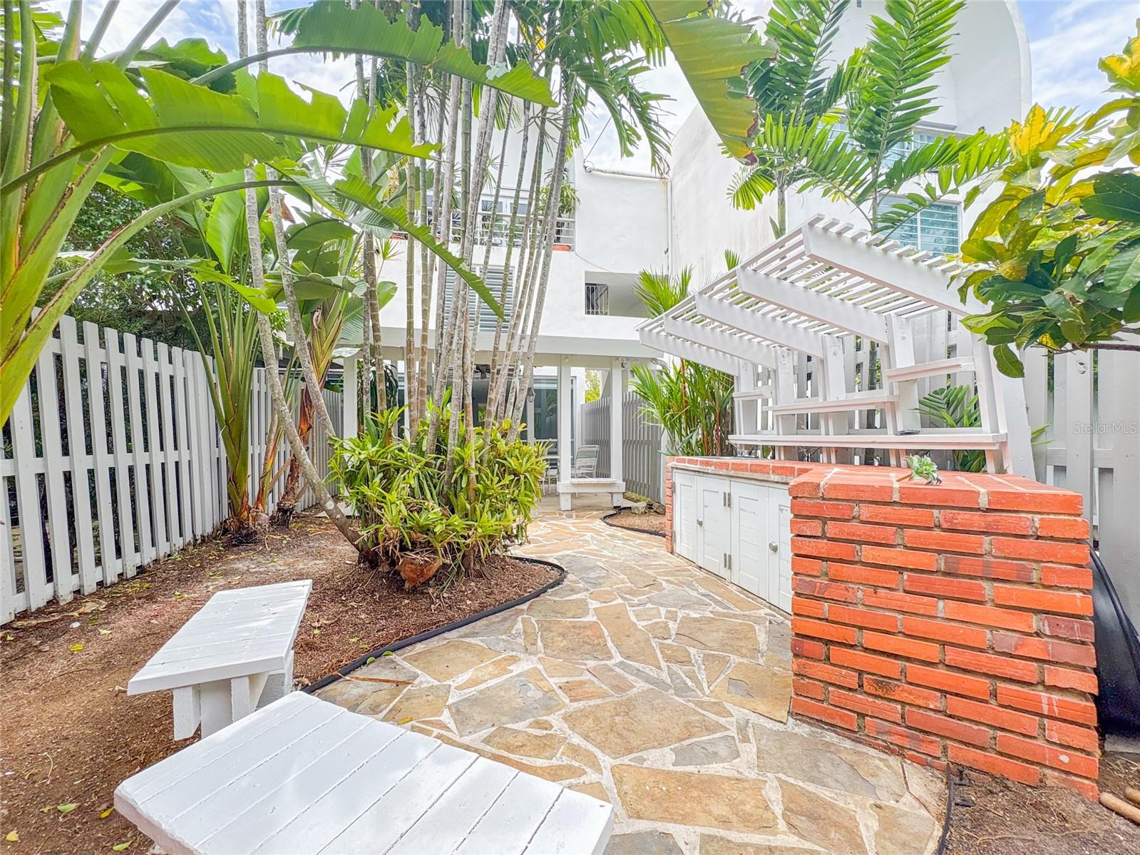 595 Cll Maximo Gomez #g115 Property Photo 22
