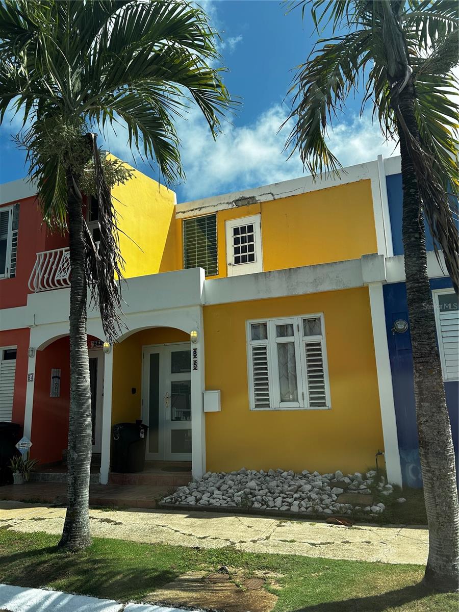 PR9123876 Property Photo 1