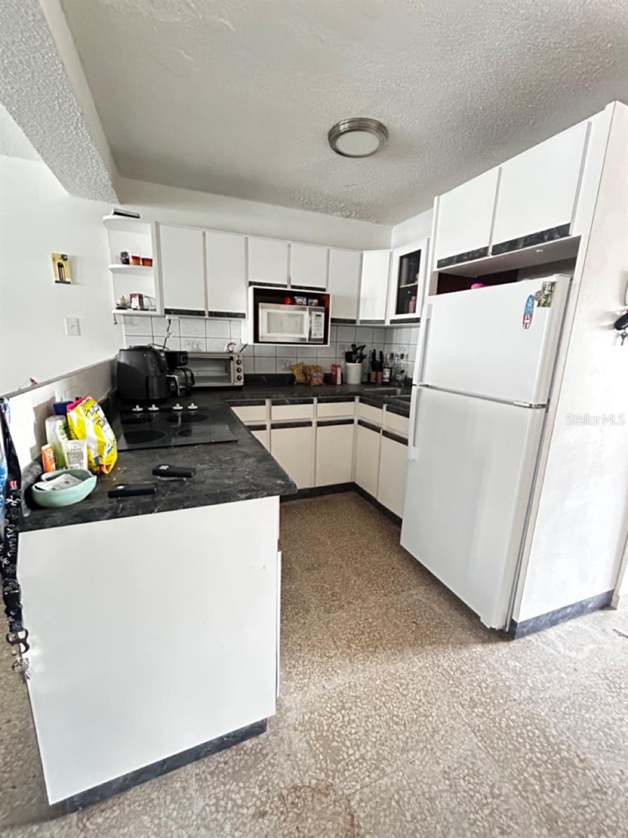 PR9123876 Property Photo 12