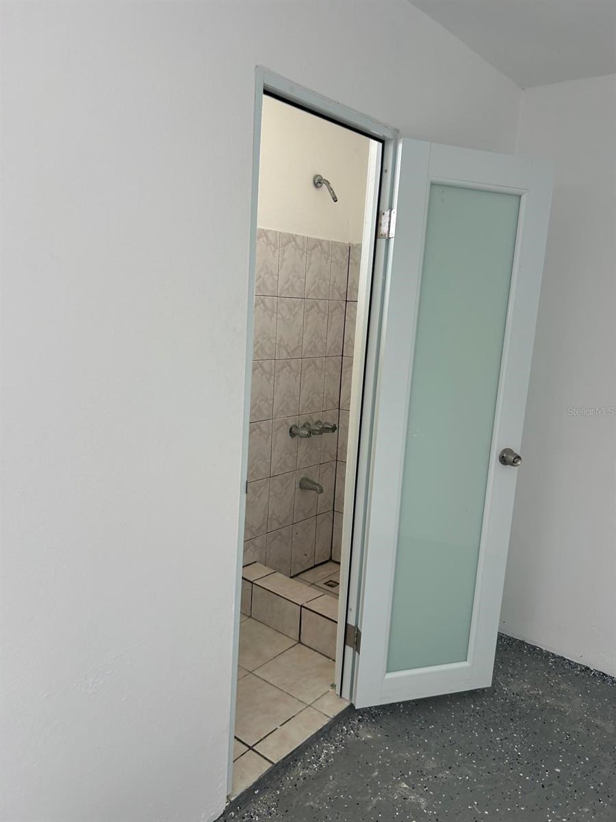 I-11 Flamboyan Property Photo 10