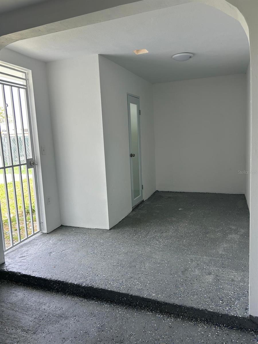 I-11 Flamboyan Property Photo 14