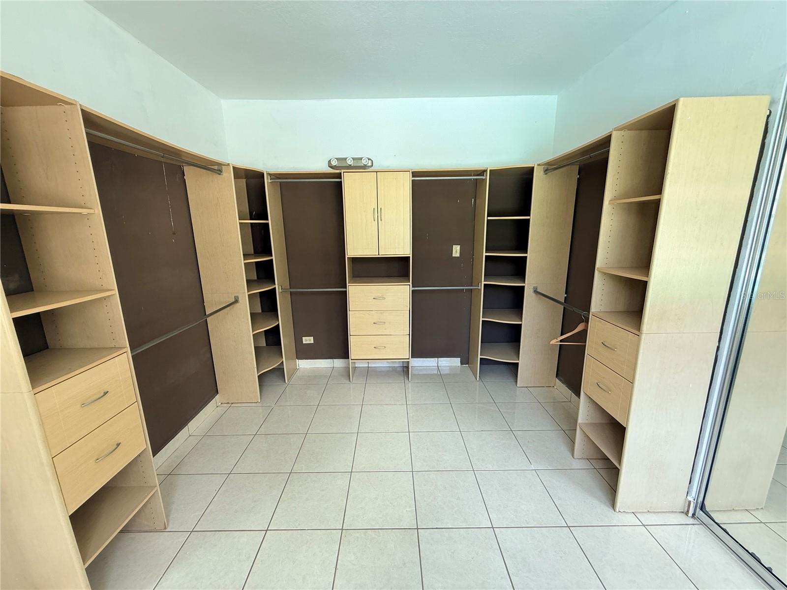 Calle Onix 29 Urb. Bucare Property Photo 7
