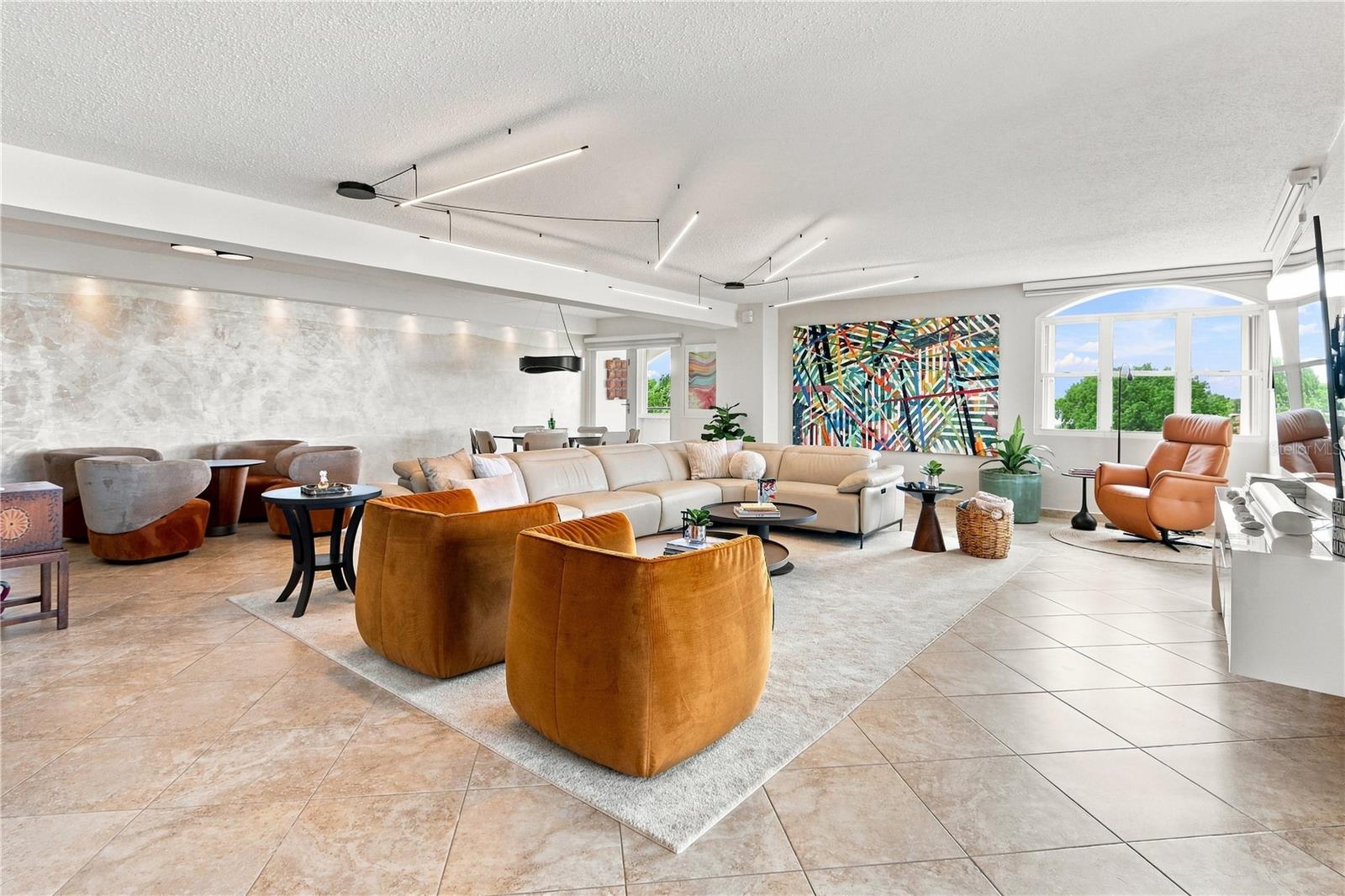 Pr -2 Plaza Real Caparra #ph6 Property Photo 1