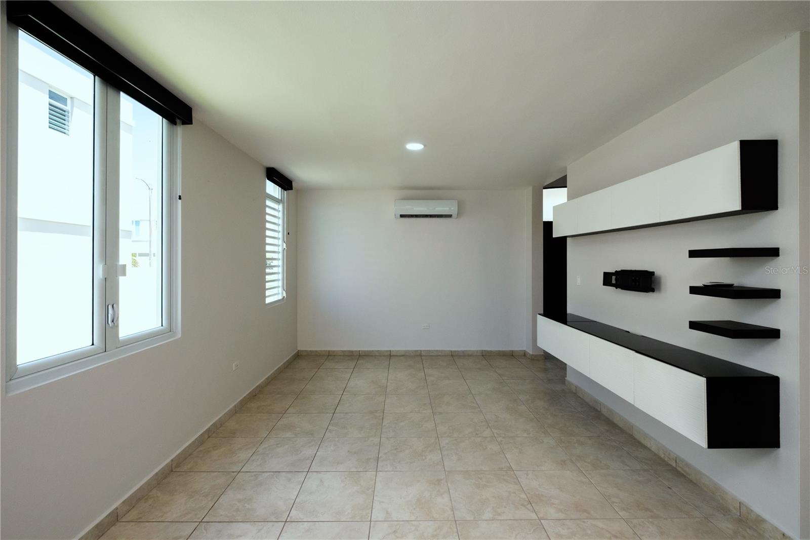 695 Mar Del Norte Paseo Los Corales Ii Property Photo 16