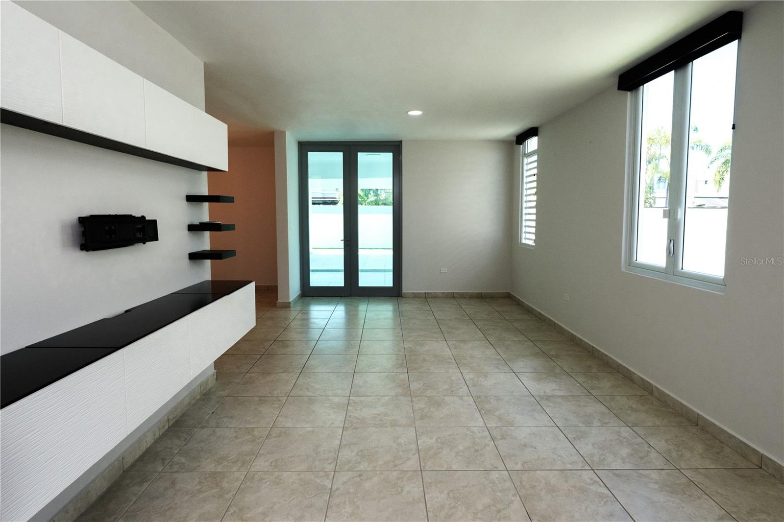 695 Mar Del Norte Paseo Los Corales Ii Property Photo 18
