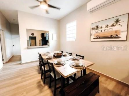 1364 Estrella Property Photo 3