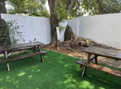 1364 Estrella Property Photo 14