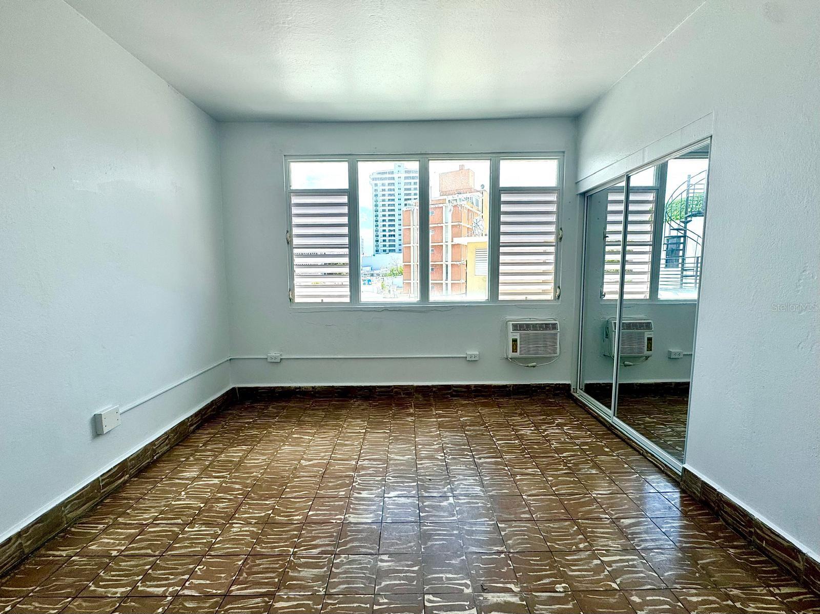 PR9123967 Property Photo 8