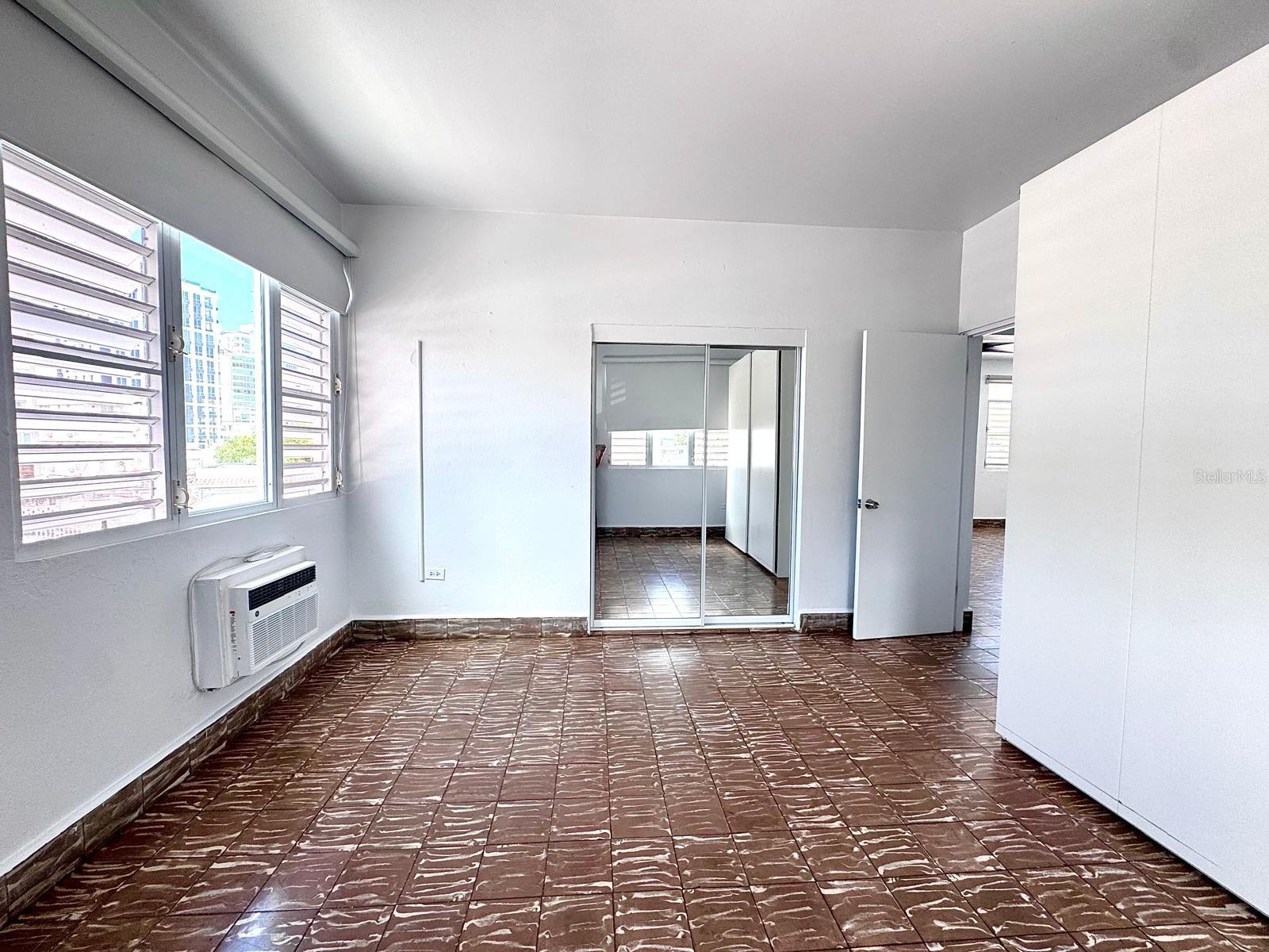 PR9123967 Property Photo 10