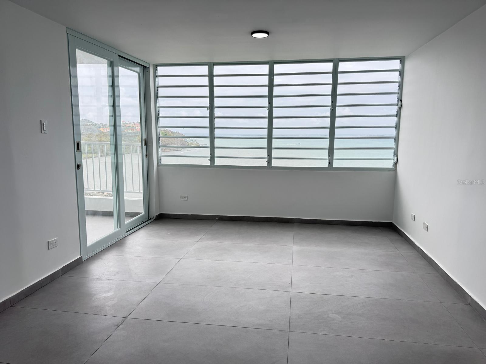 100 Marina View #2208 Property Photo 7